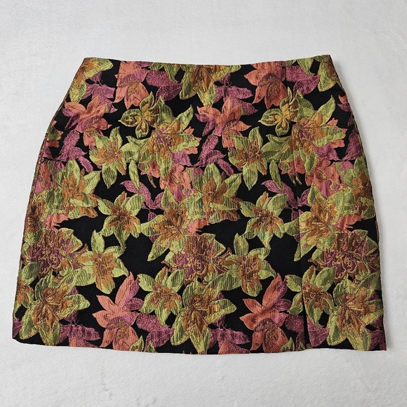 GREYLIN Tania jacquard mini skirt colorful floral design & side slit Medium - Picture 2 of 12